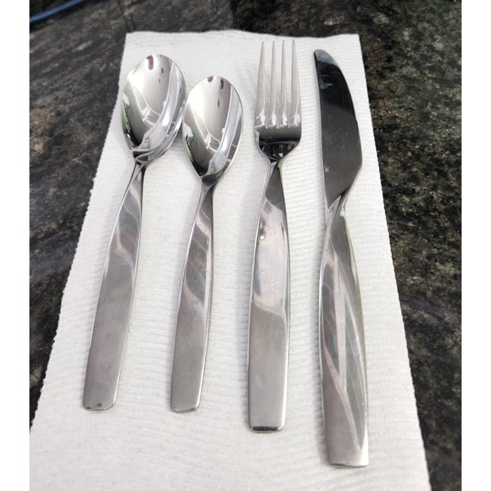 Sasaki AXIS pattern Stainless Flatware 4 Piece Place Setting Spoons Fork Knife